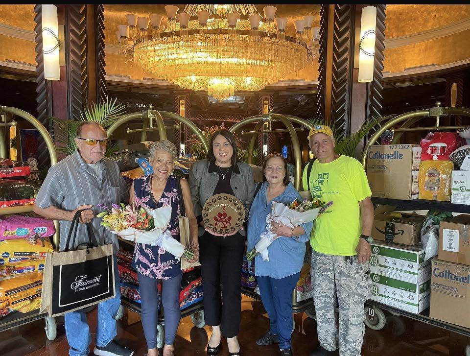 Volunteers delivering food and supplies to the shelter